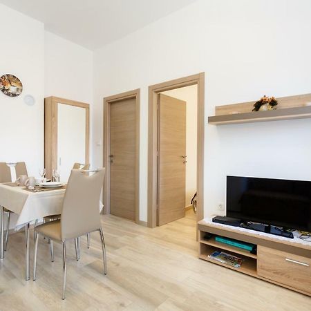 Apartment Rosemary 24 Đảo Krk Ngoại thất bức ảnh