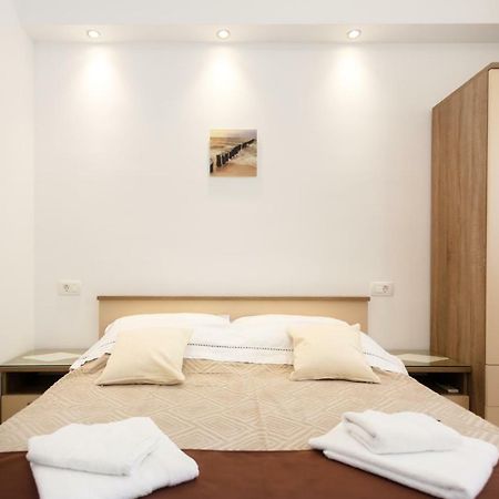 Apartment Rosemary 24 Đảo Krk Ngoại thất bức ảnh