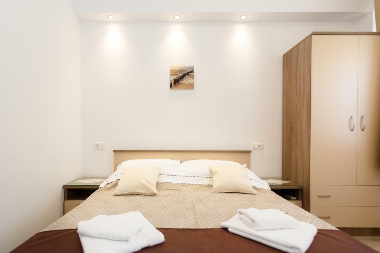 Apartment Rosemary 24 Đảo Krk Ngoại thất bức ảnh