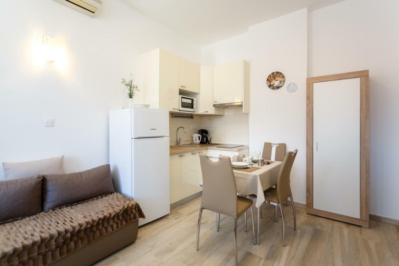 Apartment Rosemary 24 Đảo Krk Ngoại thất bức ảnh