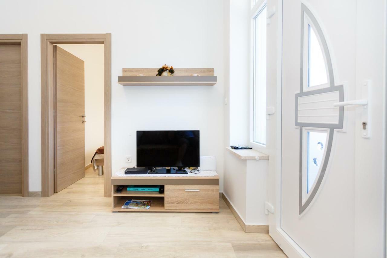 Apartment Rosemary 24 Đảo Krk Ngoại thất bức ảnh